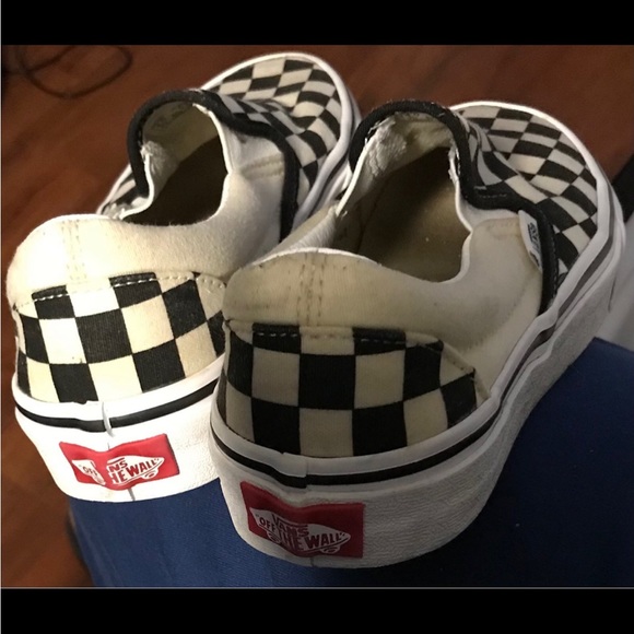 Vans checkered slip ons Men- 4, Women 5.5 - Picture 3 of 6